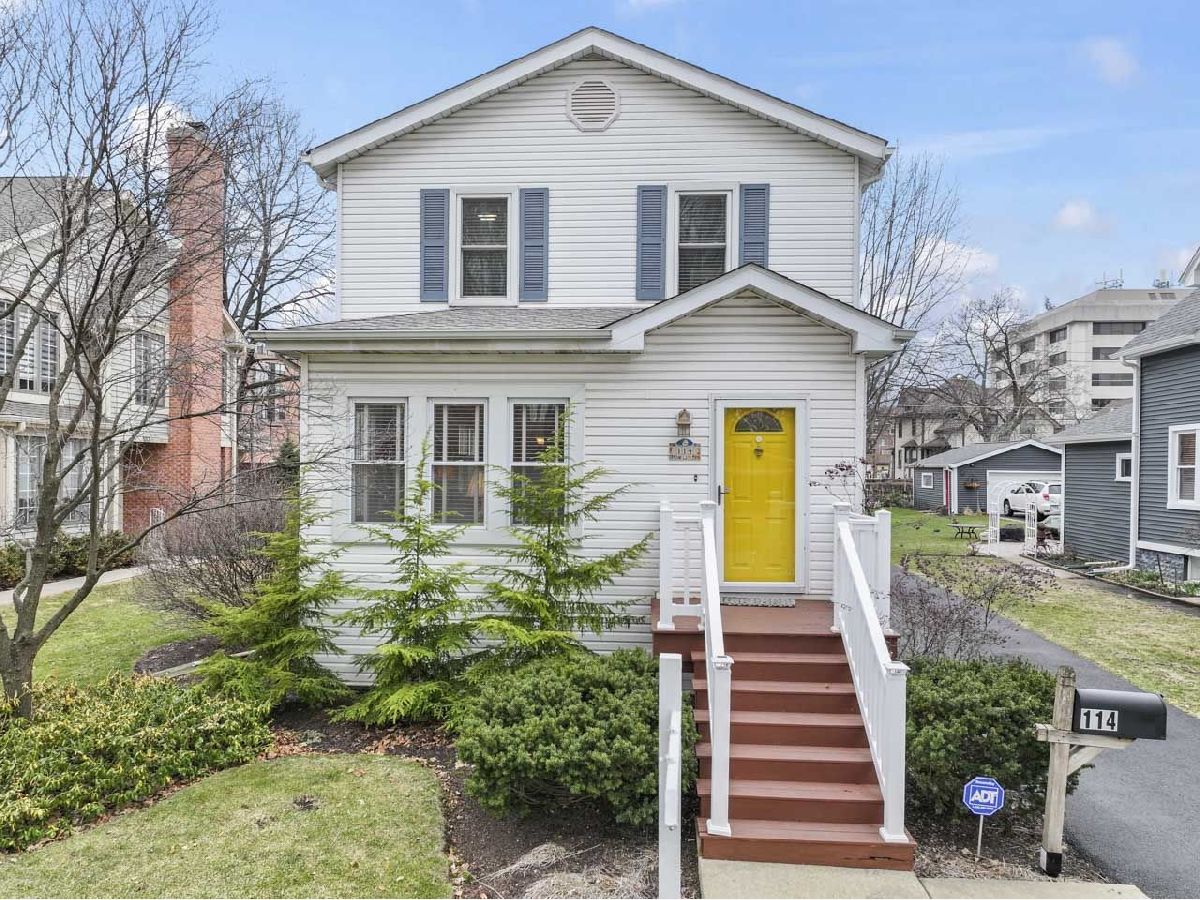  For Sale Mount Prospect Illinois, 114 Elm Street