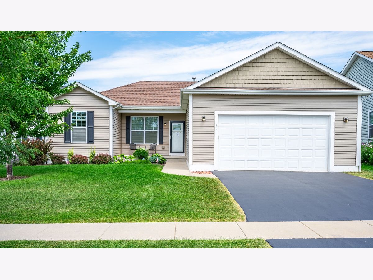  For Sale Cortland Illinois, 21 Winterberry Avenue