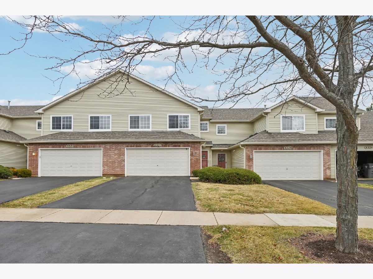  For Sale Sugar Grove Illinois, 533 Mallard Lane