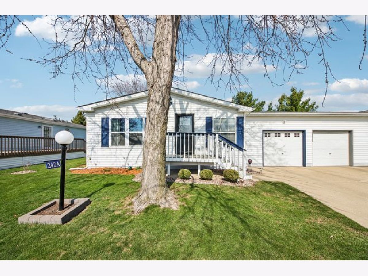 Subdivision For Sale Wildwood Sandwich Illinois, 242 Meadowlark Lane