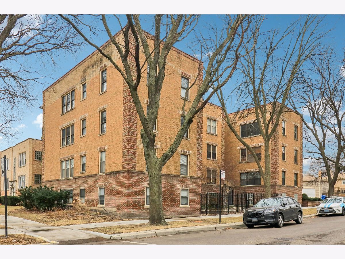  For Sale Chicago Illinois, 5325 Francisco Avenue