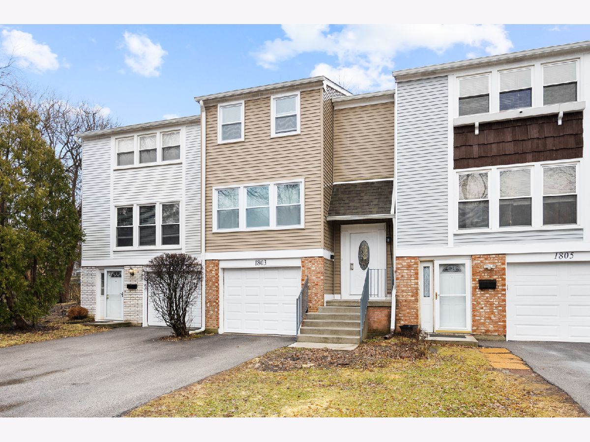  For Sale Schaumburg Illinois, 1803 Dumont Lane