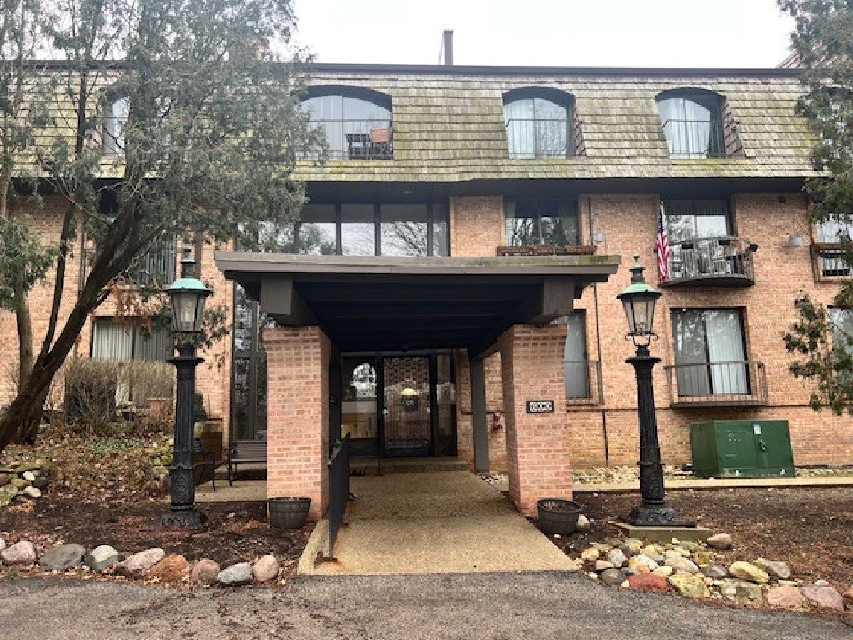  For Sale Barrington Illinois, 600 Russell Street