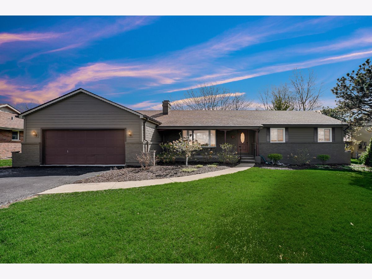 Homes For Sale Krusemark Frankfort Illinois, 85 Larch Road