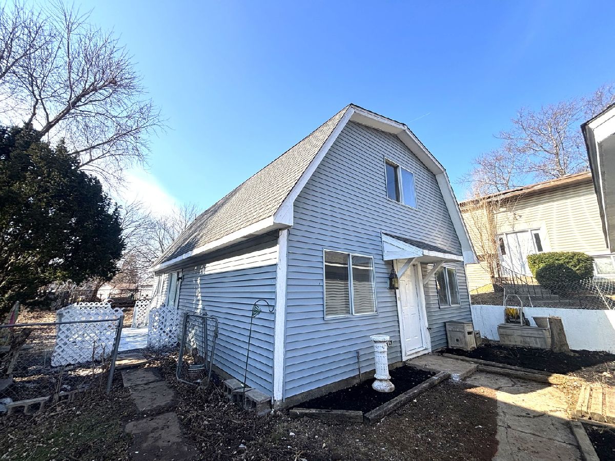  For Sale Bolingbrook Illinois, 209 Bunker Hill Drive