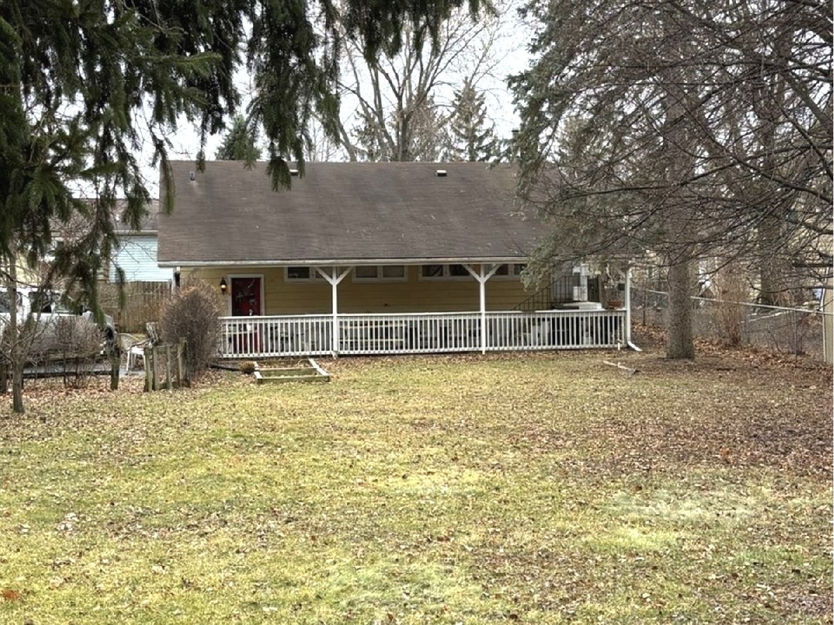  For Sale Wauconda Illinois, 902 Highland Avenue