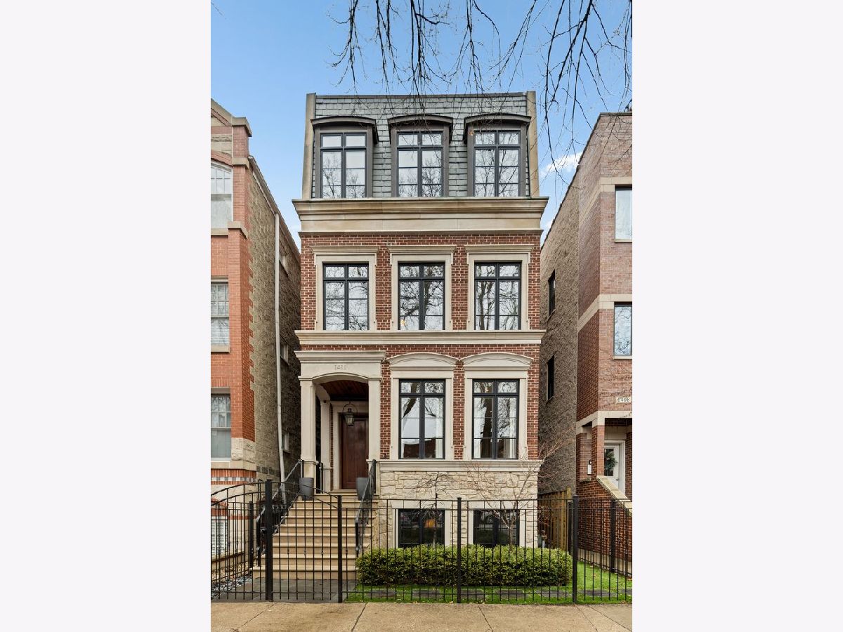  For Sale Chicago Illinois, 1410 Byron Street
