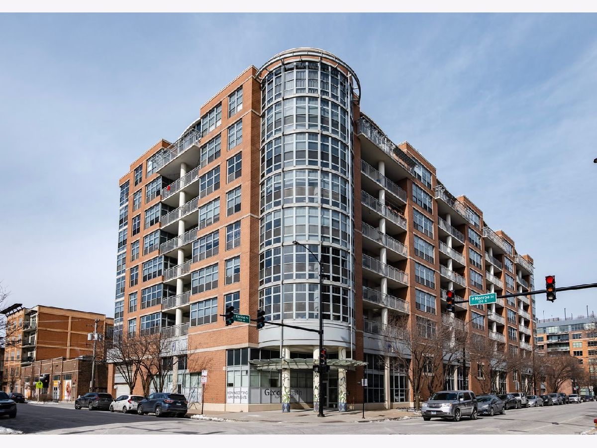  Rented Chicago Illinois, 1200 Monroe