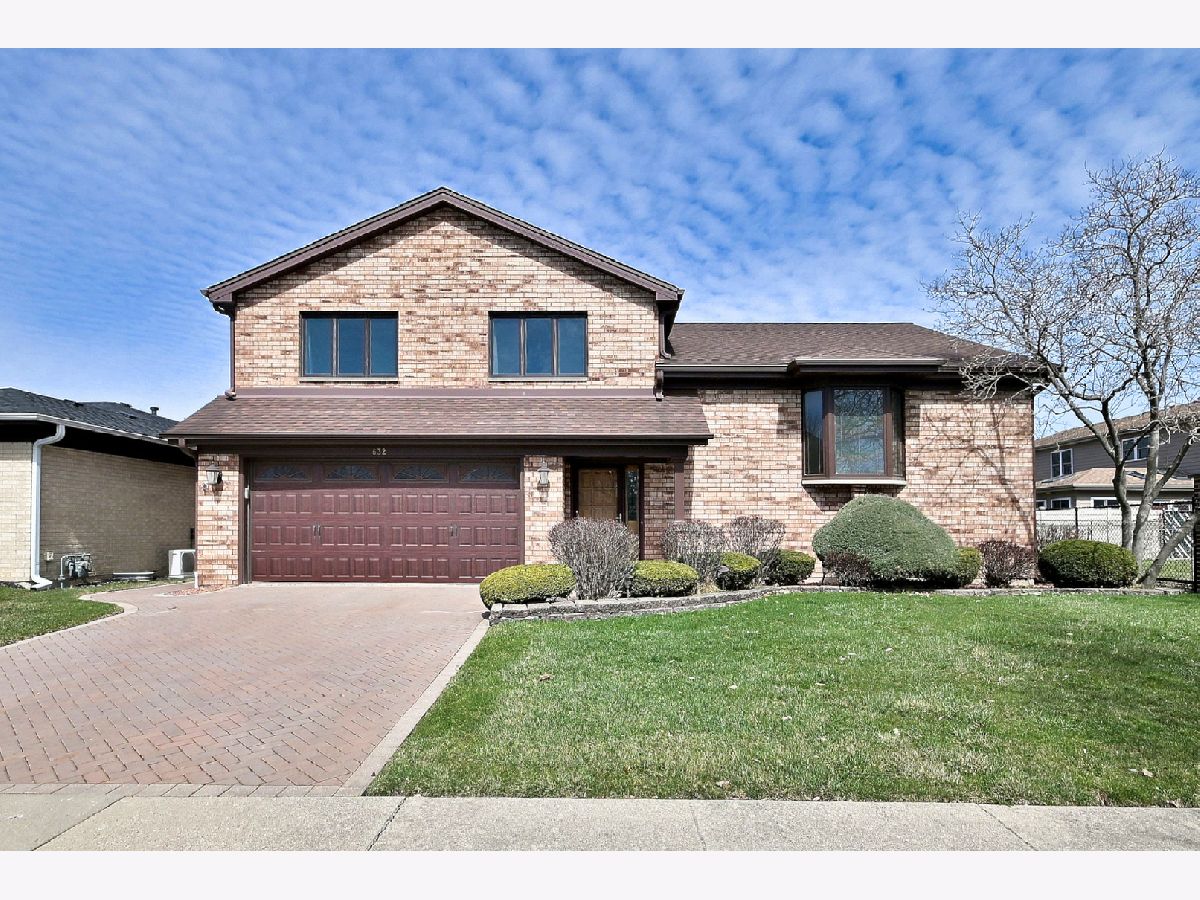  For Sale Des Plaines Illinois, 632 Berkshire Lane