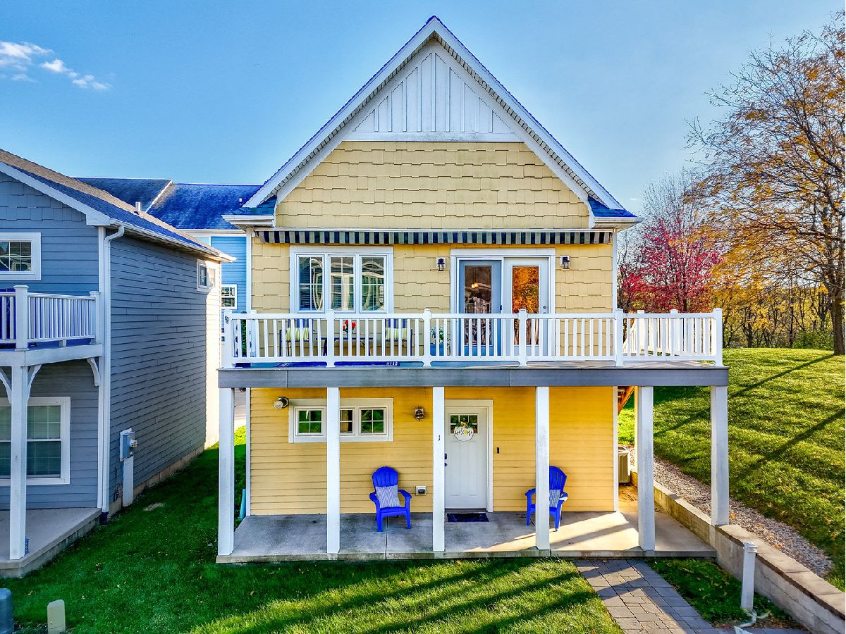 Homes & Condos & Townhomes For Sale Heritage Harbor Ottawa Illinois, 1 Pelican