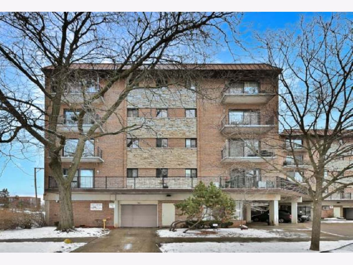  For Sale Chicago Illinois, 2333 Neva Avenue