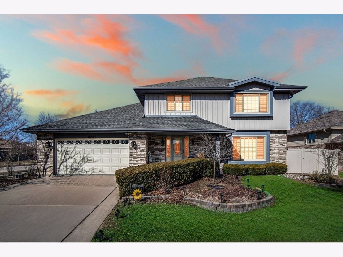 For Sale Orland Park Illinois, 8324 Bromley Street