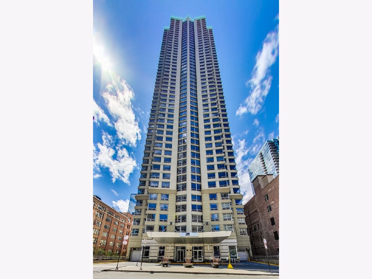 Condominiums Rented Plaza 440 Private Residences Chicago Illinois, 440 Wabash