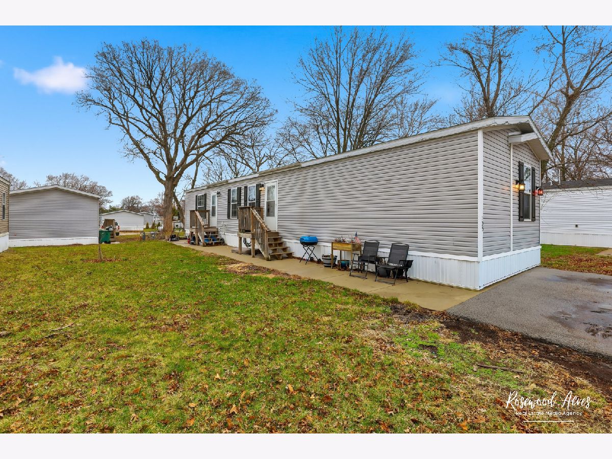  For Sale Gardner Illinois, 105 Lantern Drive