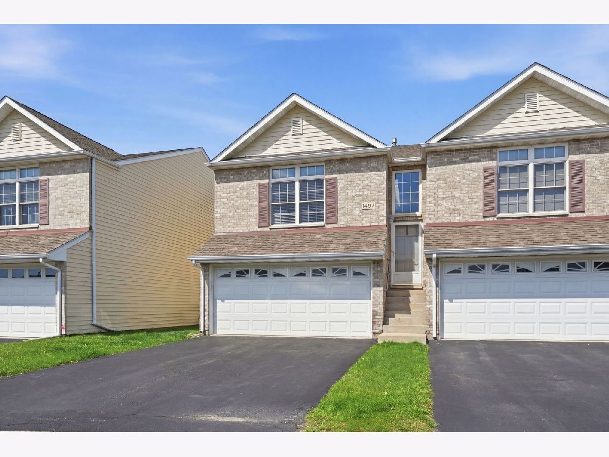 Homes & Townhomes For Sale The Knolls Dekalb Illinois, 1497 Stonefield Drive