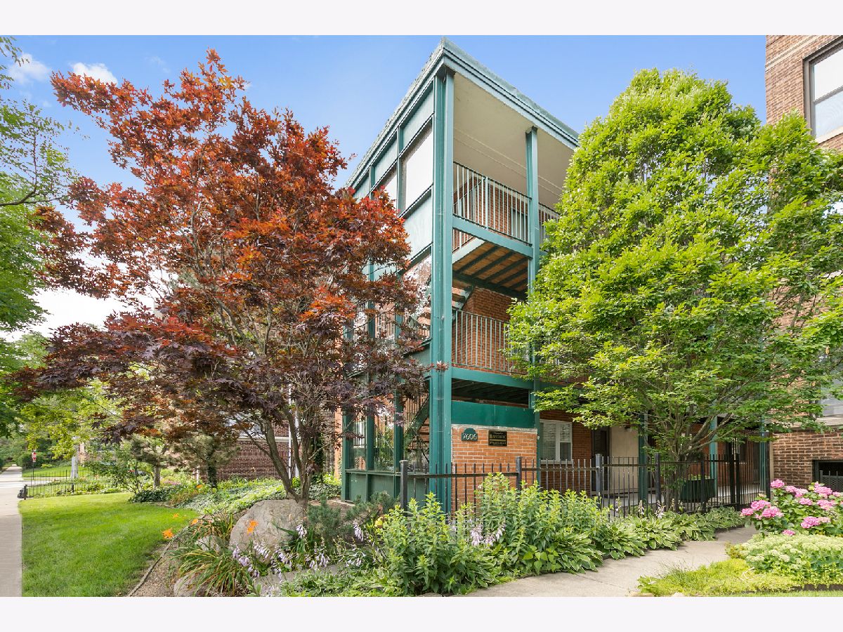  Rented Chicago Illinois, 7606 Eastlake