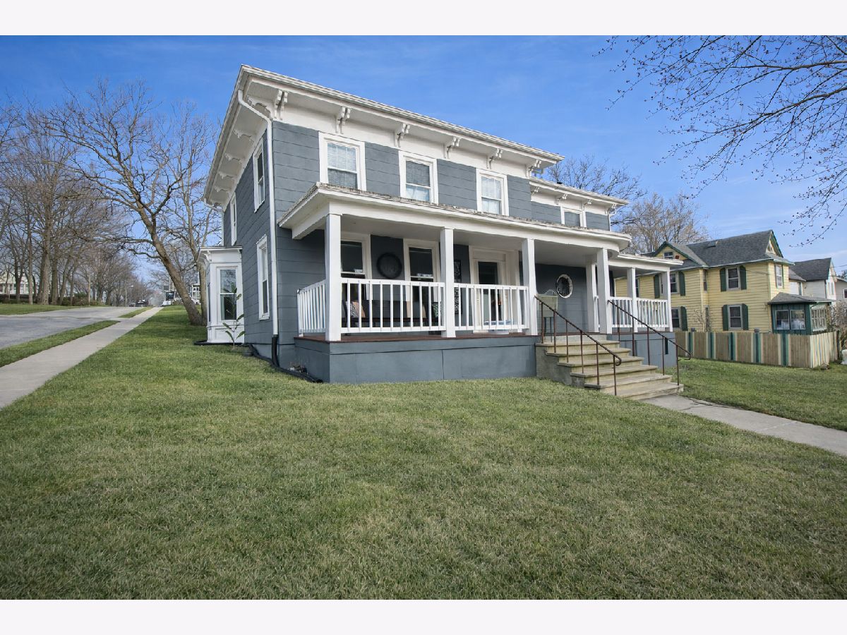  For Sale Dixon Illinois, 402 Ottawa Avenue
