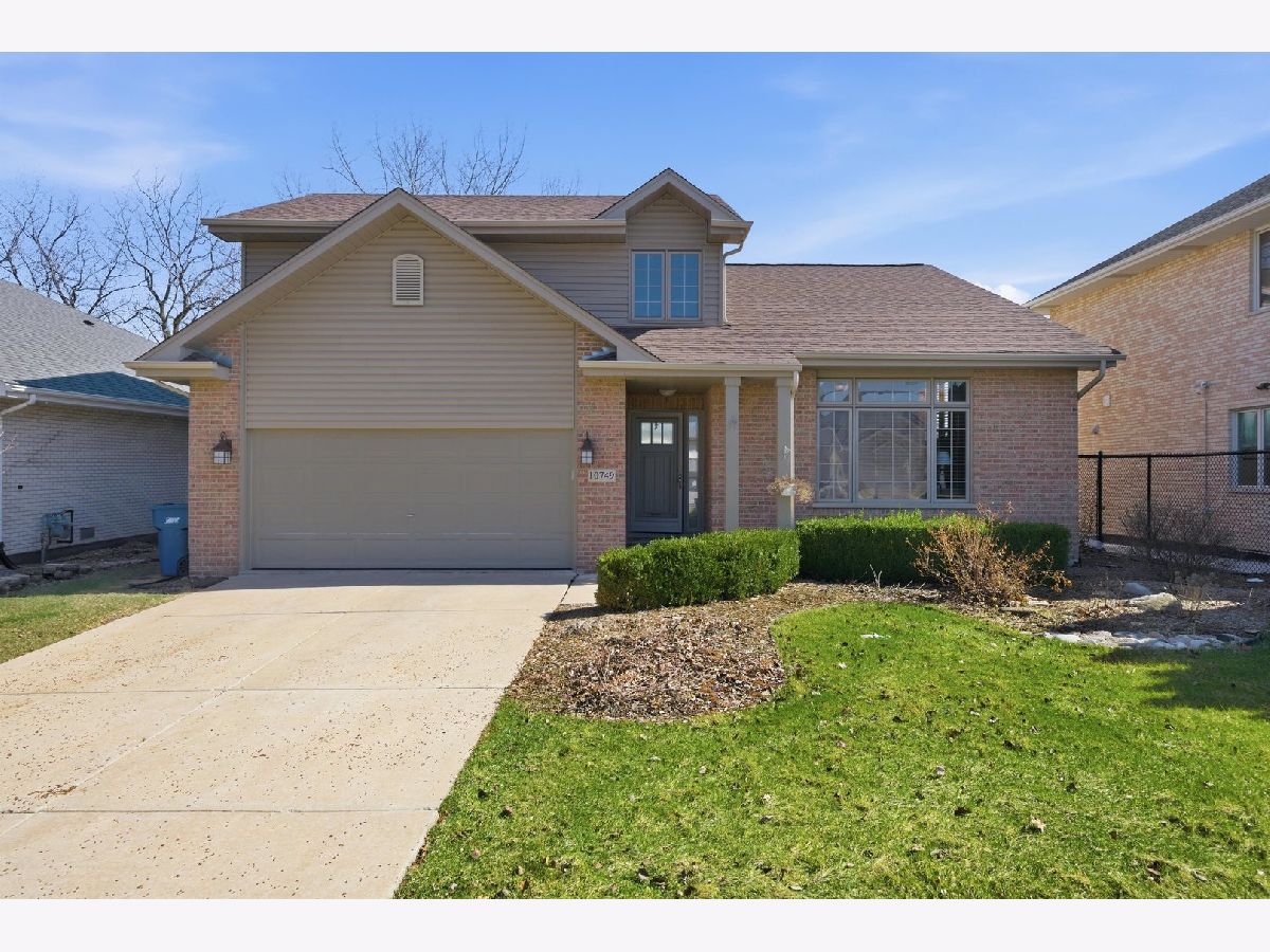  For Sale Oak Lawn Illinois, 10749 Cook Avenue