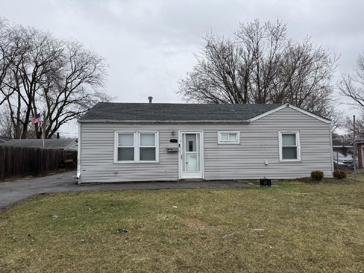  For Sale Crest Hill Illinois, 1812 Burry Circle Drive