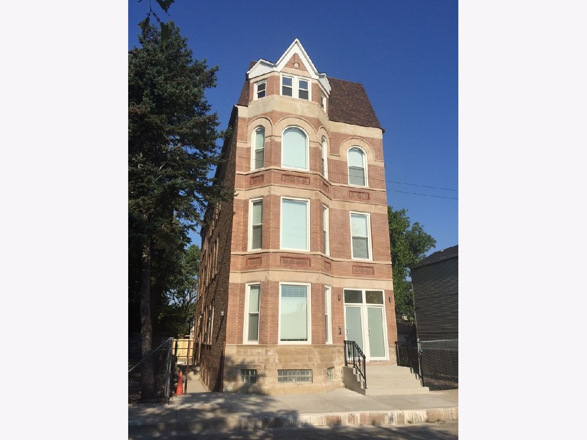 Condos & Townhomes & Homes For Rent Pilsen Chicago Illinois, 2002 Desplaines