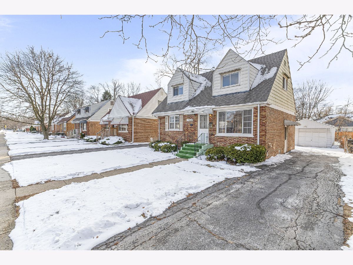  For Sale Lansing Illinois, 17714 Burnham Avenue