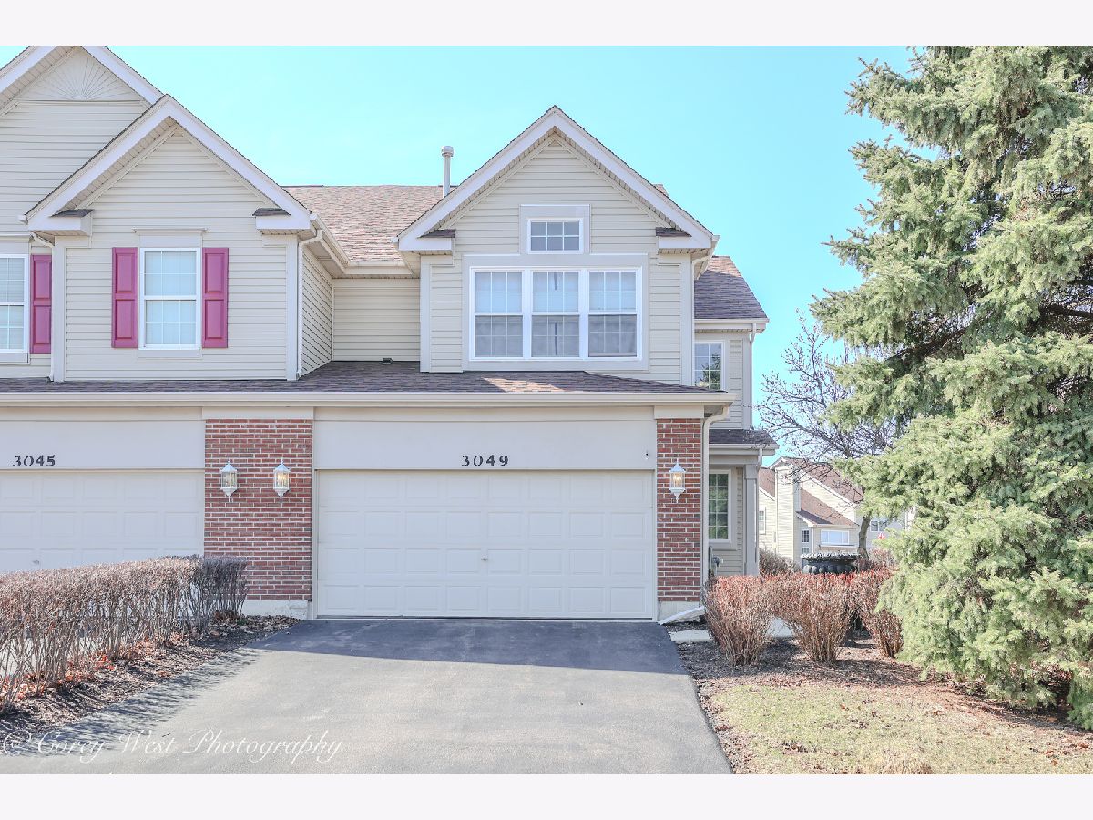  For Sale St Charles Illinois, 3049 Renard Lane