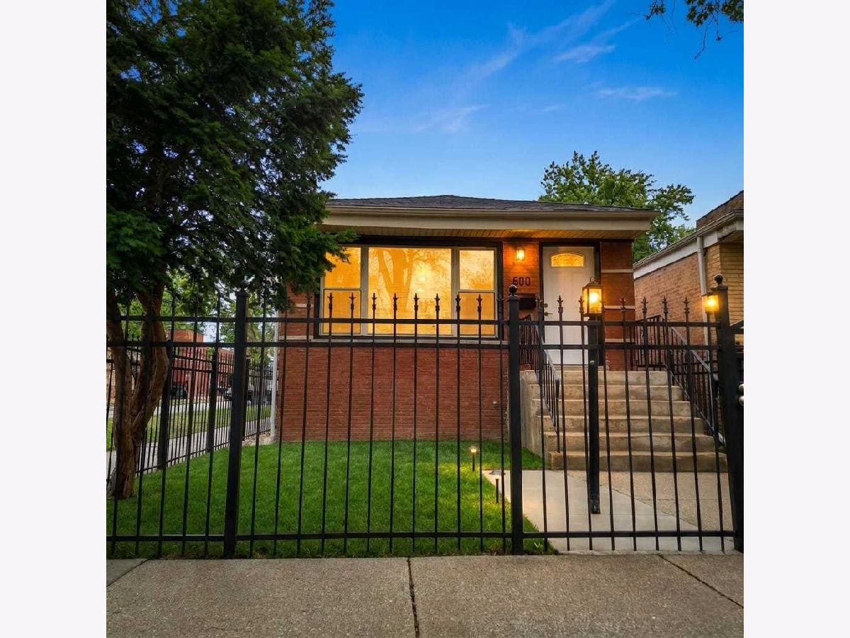  For Sale Chicago Illinois, 600 Monticello Avenue