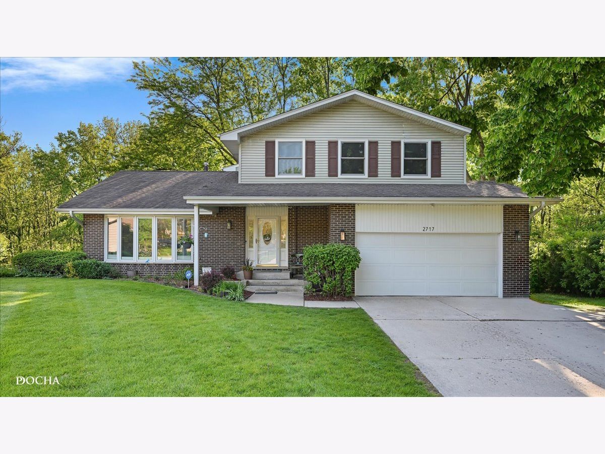  For Sale Lisle Illinois, 2717 Bordeaux Place