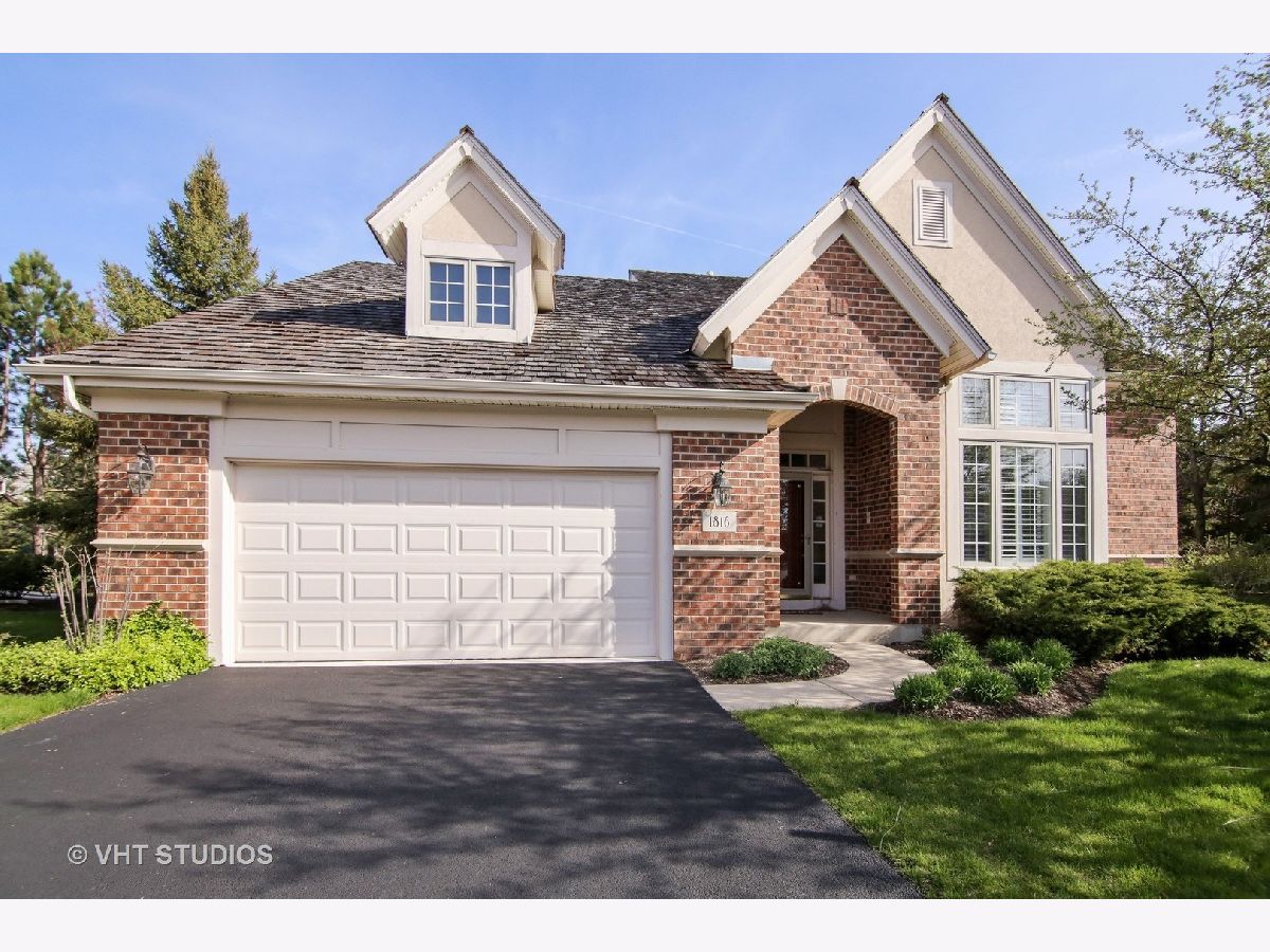 Townhomes & Condos & Homes Sold Heatherfield Glenview Illinois, 1816 Waterbury