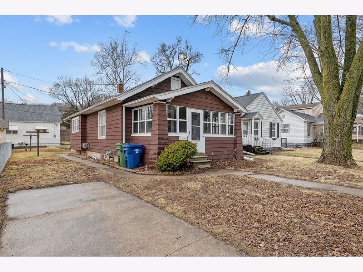  For Sale Clinton Iowa, 204 Adams Place