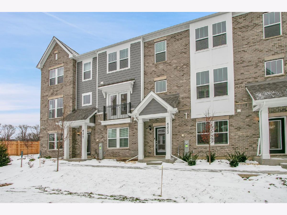  For Sale Woodridge Illinois, 6275 Sandbelt Drive