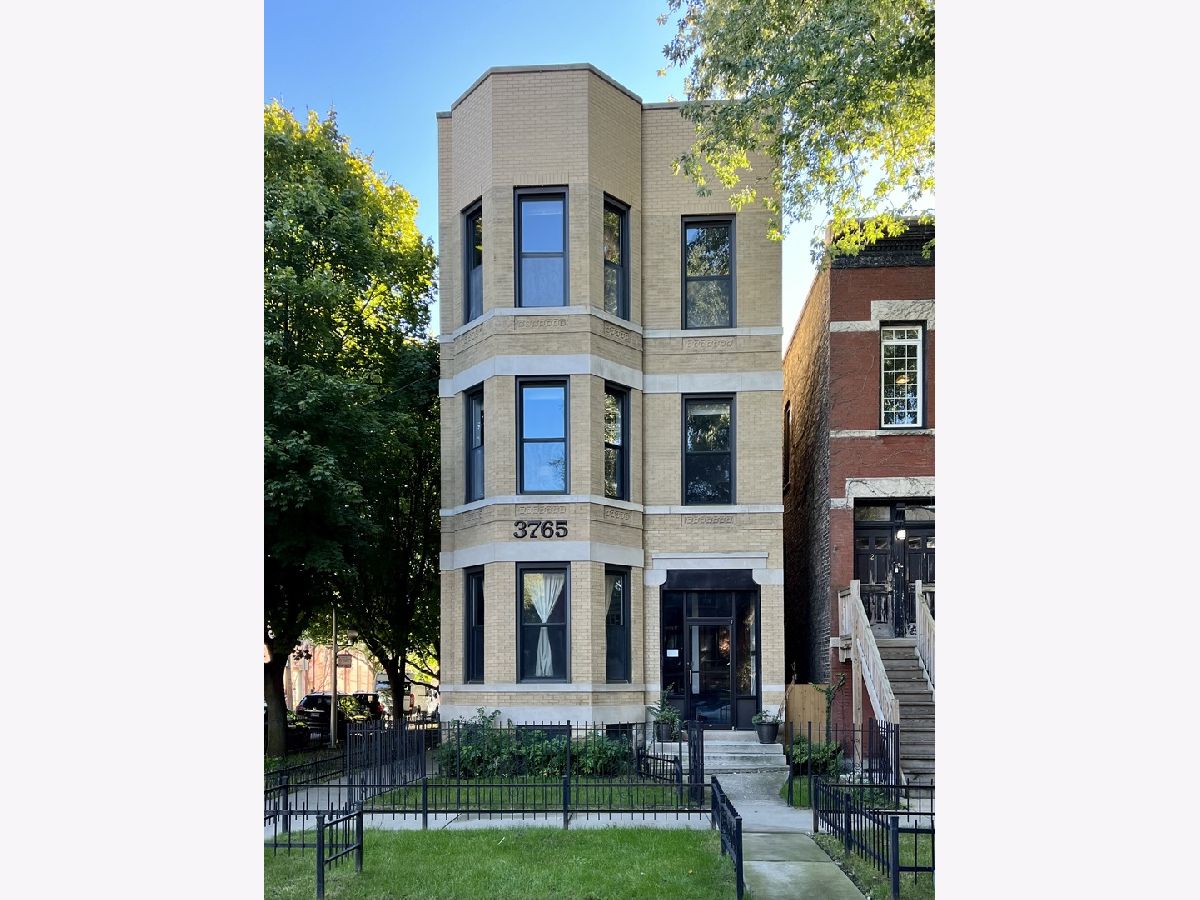  For Rent Chicago Illinois, 3765 Kenmore