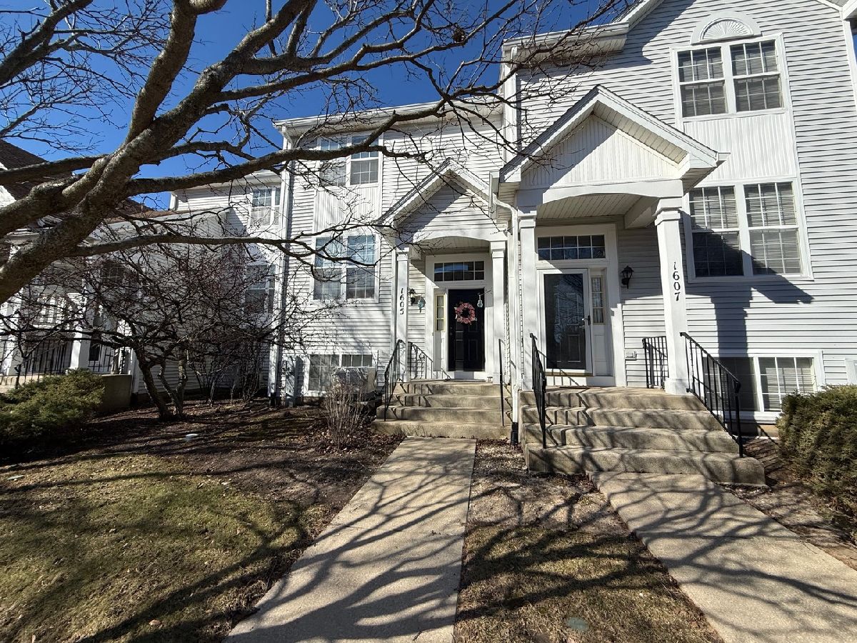  For Sale Gurnee Illinois, 1605 Samuel Court