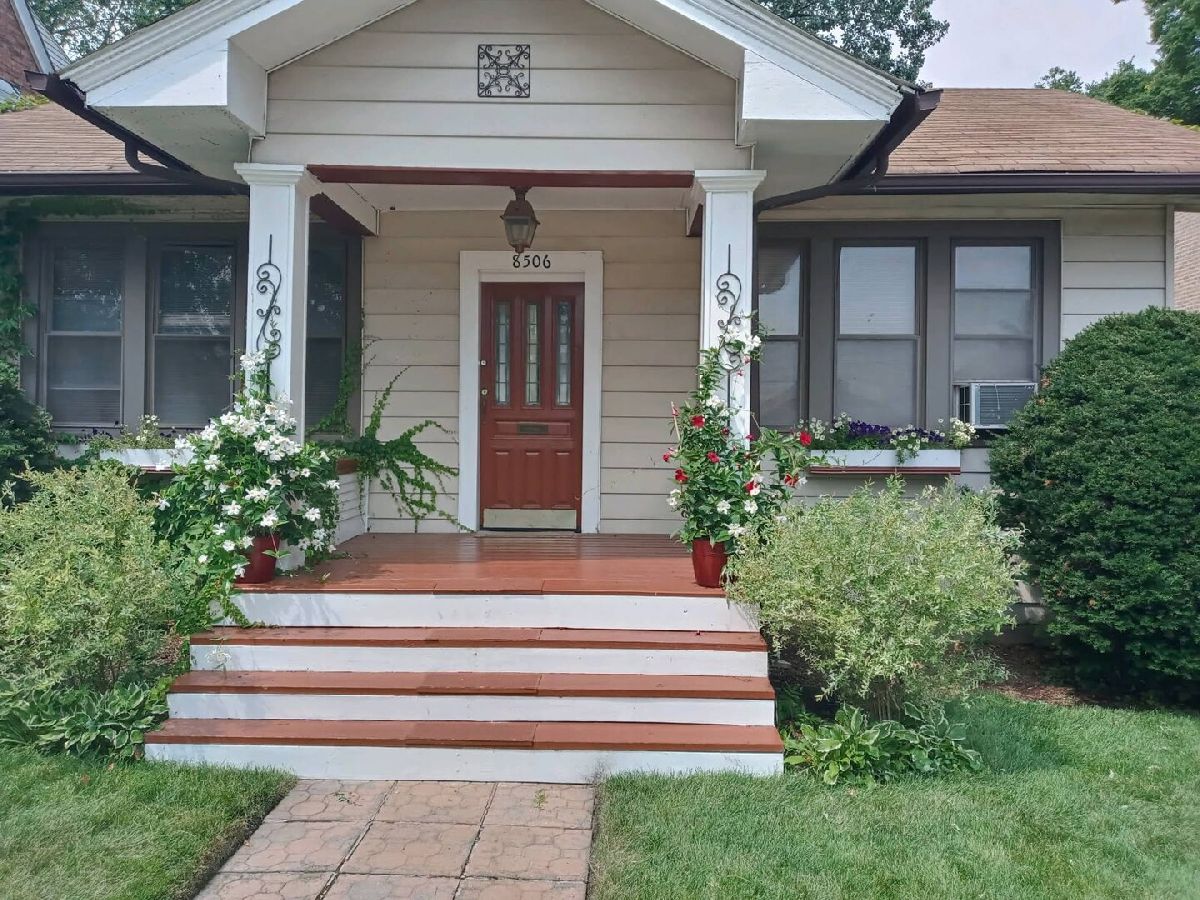  For Sale Chicago Illinois, 8506 Euclid Avenue