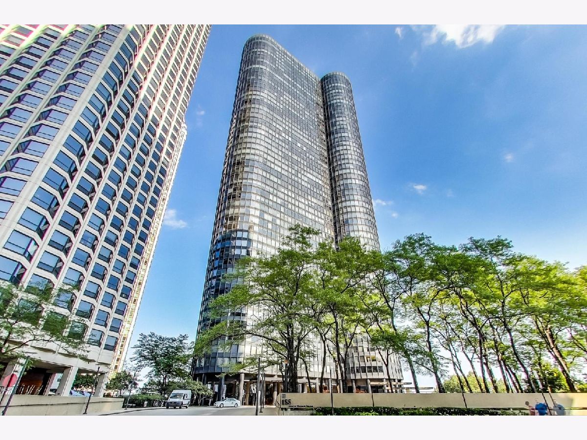 Condos & Townhomes For Sale Harbor Point Chicago Illinois, 155 Harbor Drive