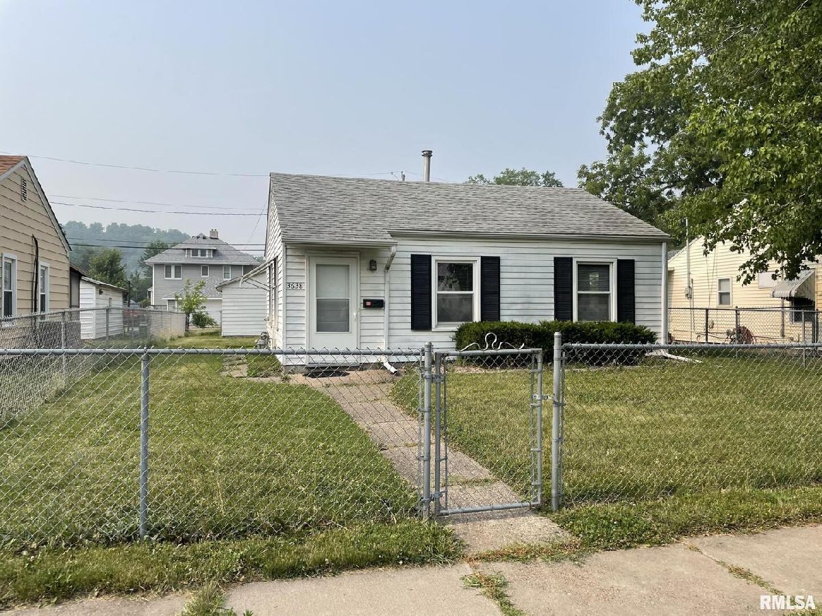  For Rent Davenport Iowa, 3638 Johnson