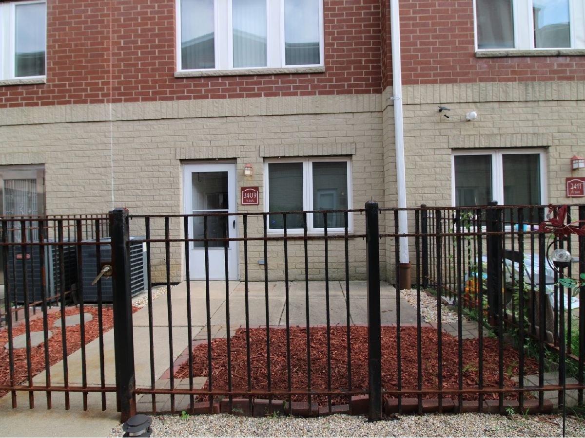  For Sale Chicago Illinois, 2409 32nd Place