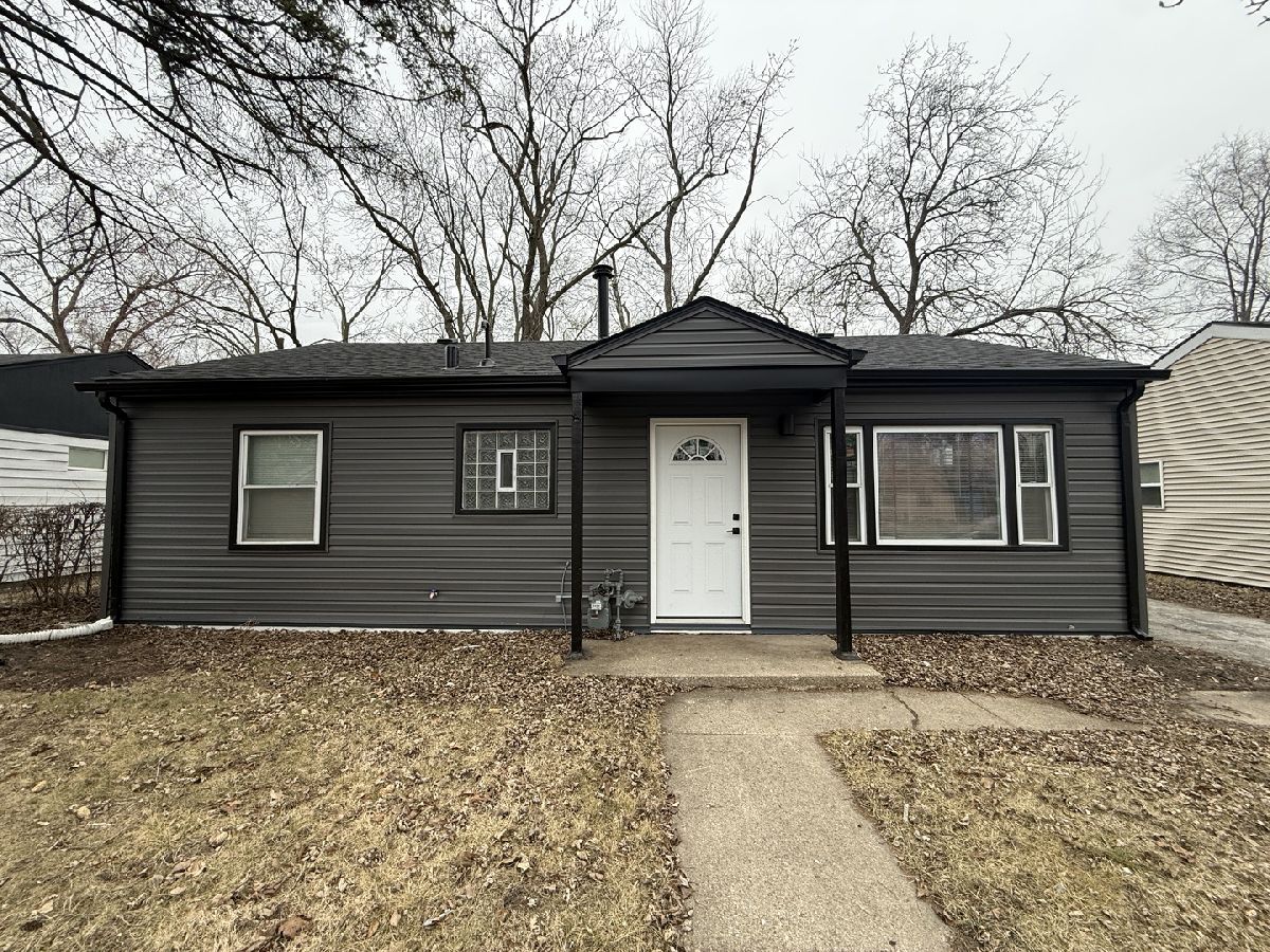  For Rent Hazel Crest Illinois, 16752 Artesian