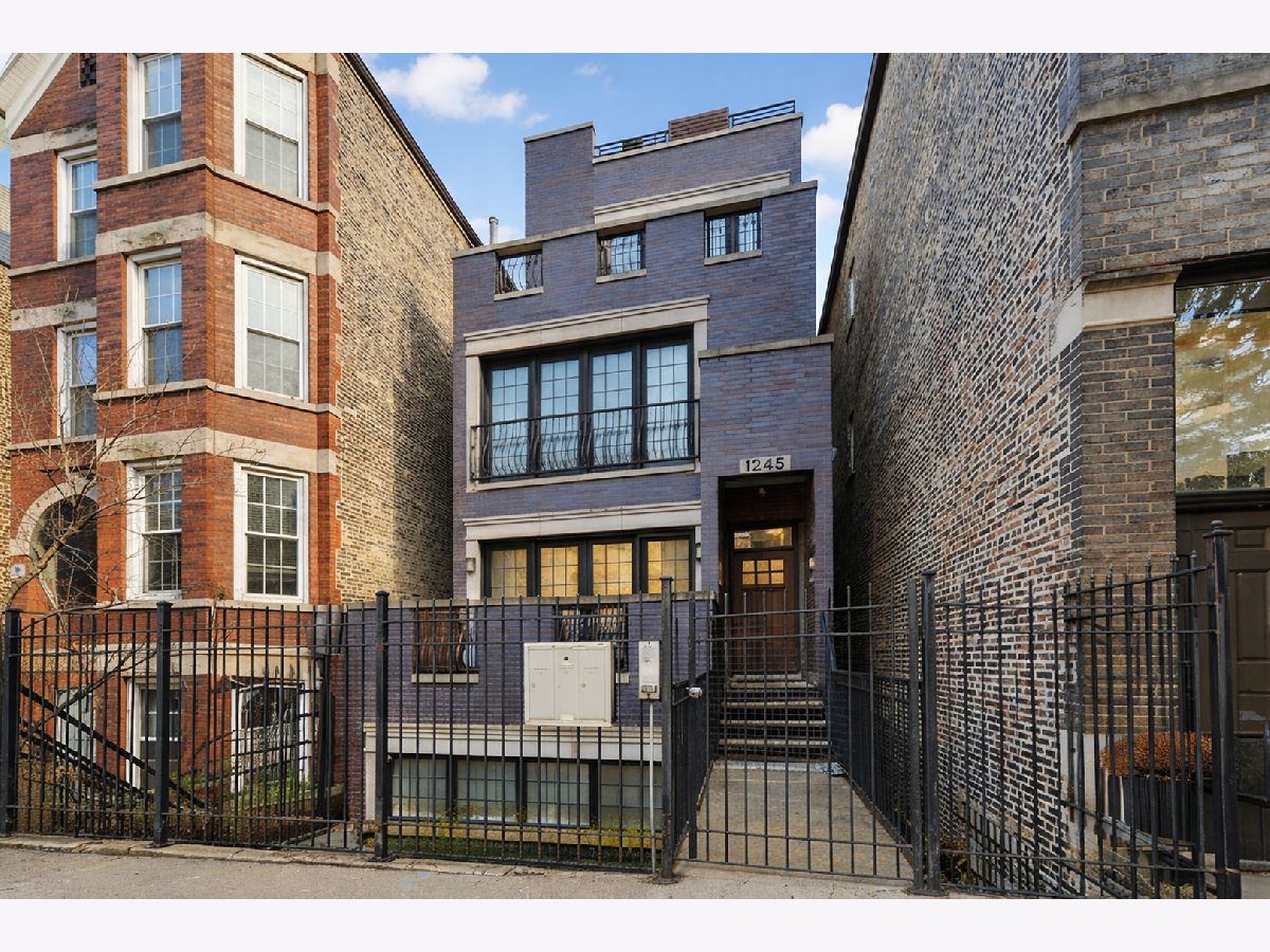  For Sale Chicago Illinois, 1245 Greenview Avenue