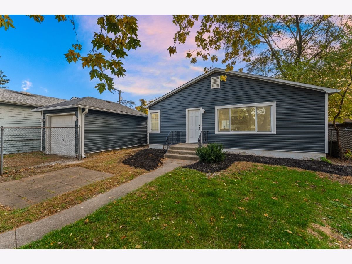  For Sale Lansing Illinois, 18241 Ridgewood Avenue