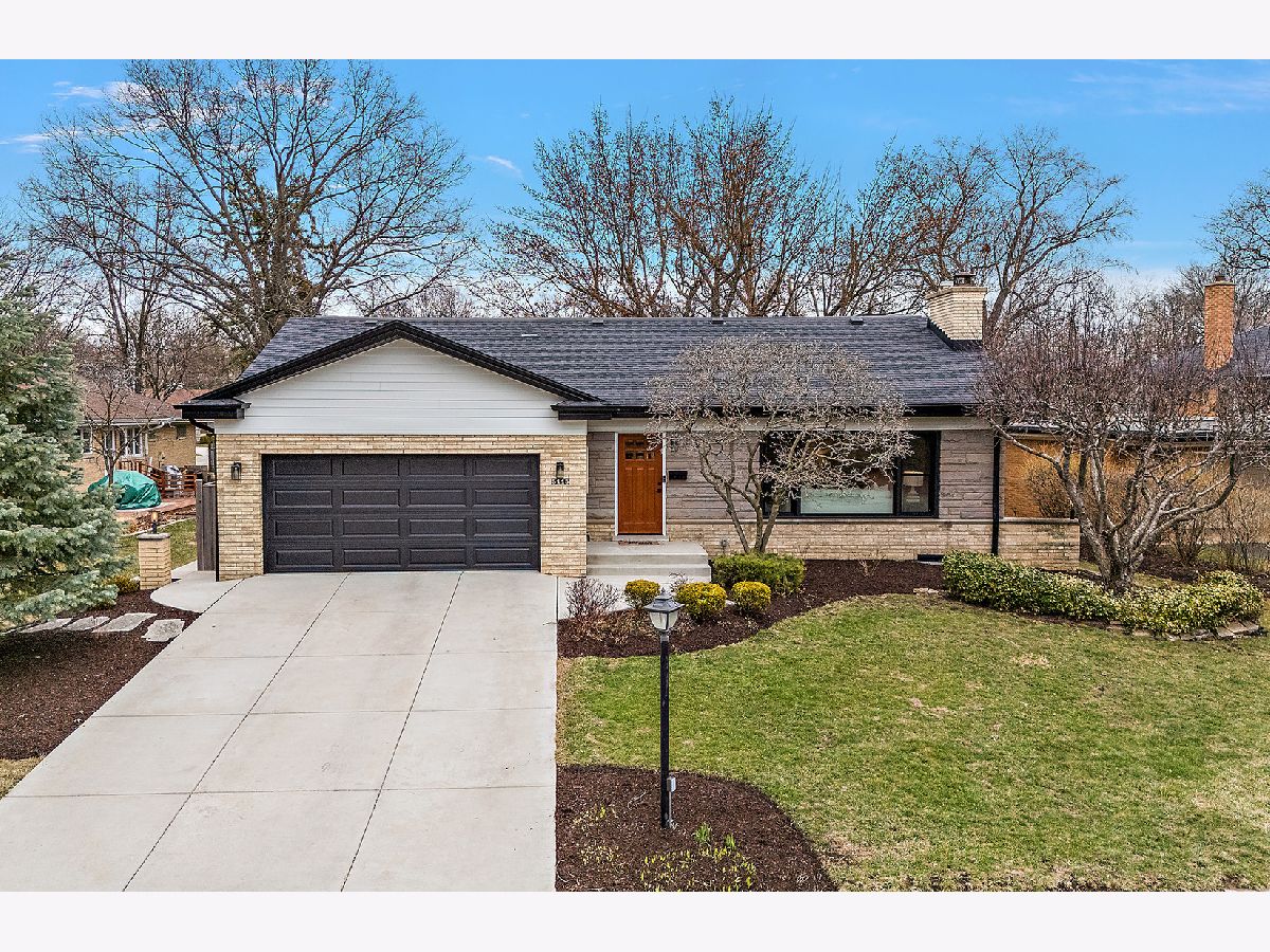  Sold Western Springs Illinois, 5115 Ellington