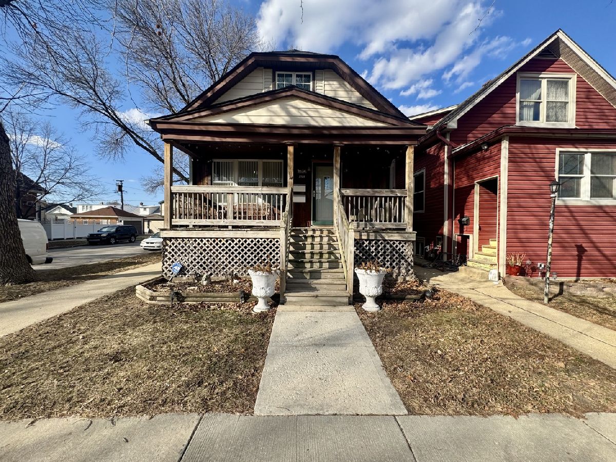  For Sale Chicago Illinois, 5758 Warwick Avenue