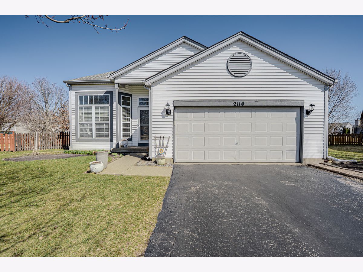  For Sale Plainfield Illinois, 2110 Wynham Lakes Court