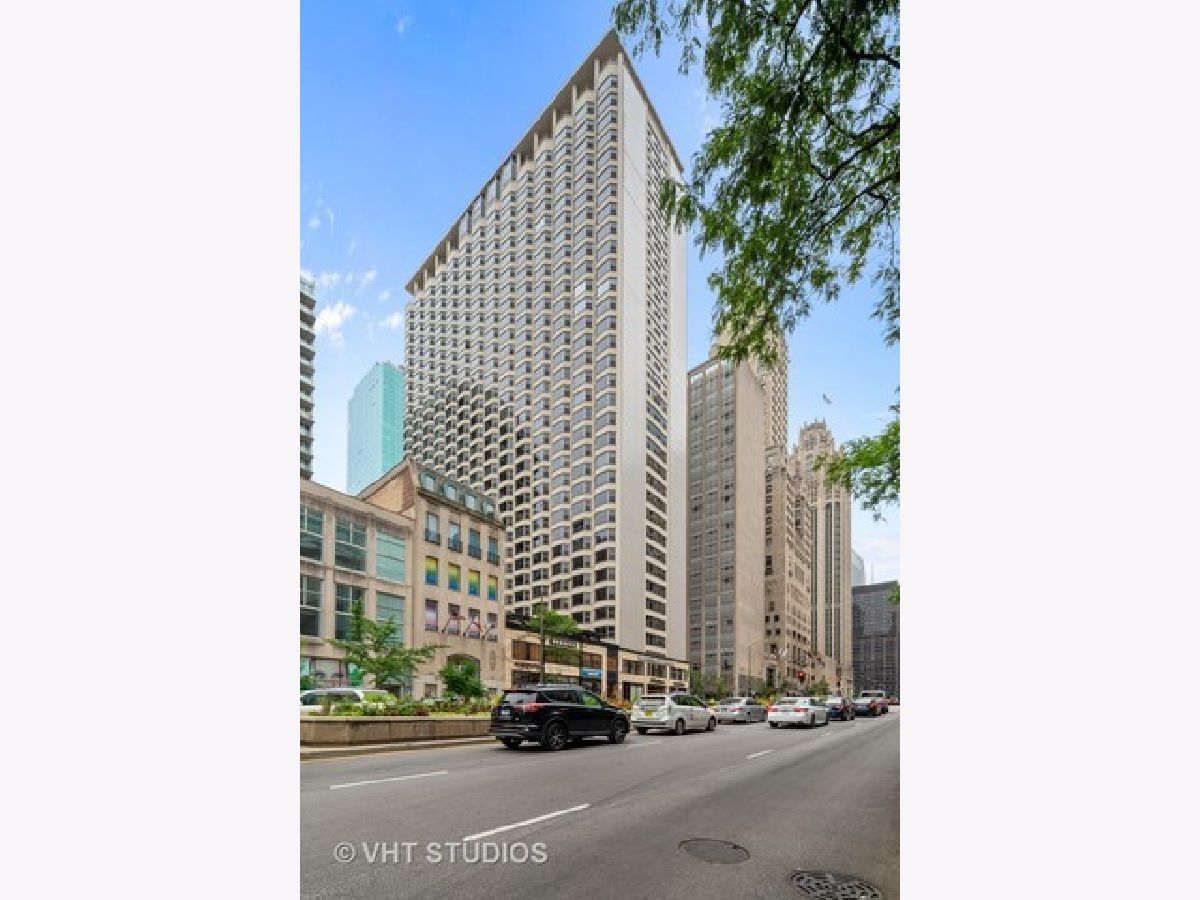 Condos & Townhomes Rented Streeterville Chicago Illinois, 535 Michigan
