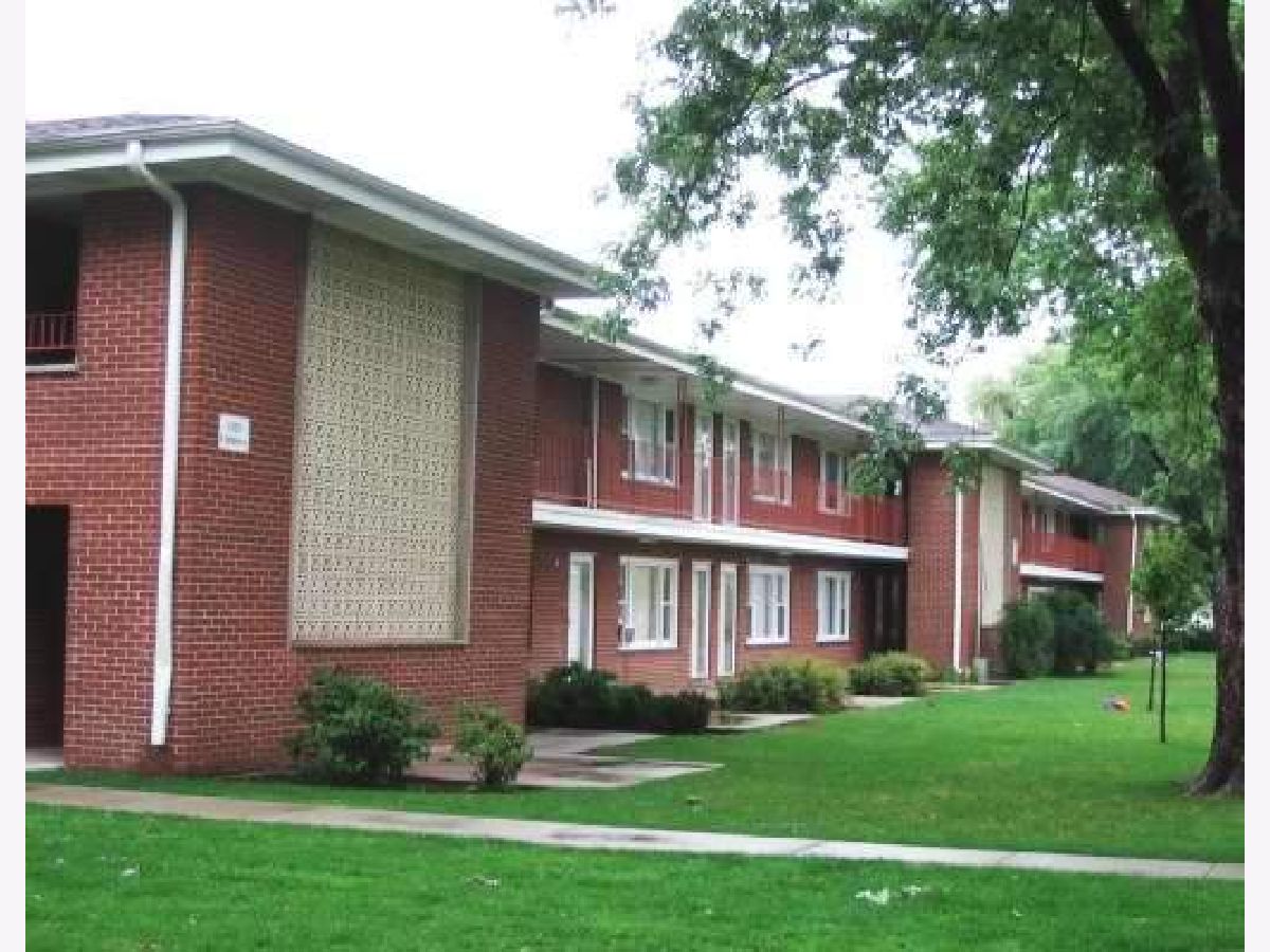  For Rent Arlington Heights Illinois, 1115 Algonquin