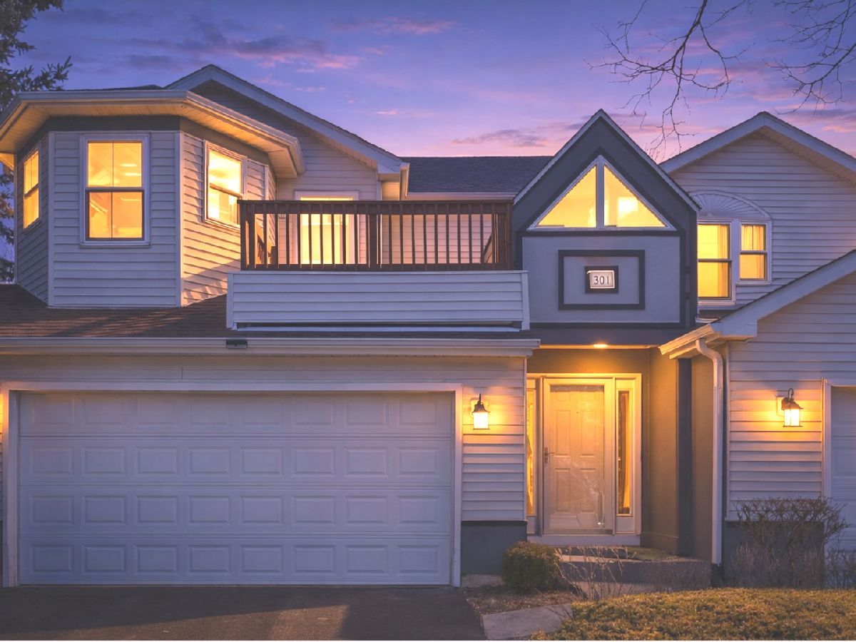  For Sale Bolingbrook Illinois, 301 Inner Circle Drive