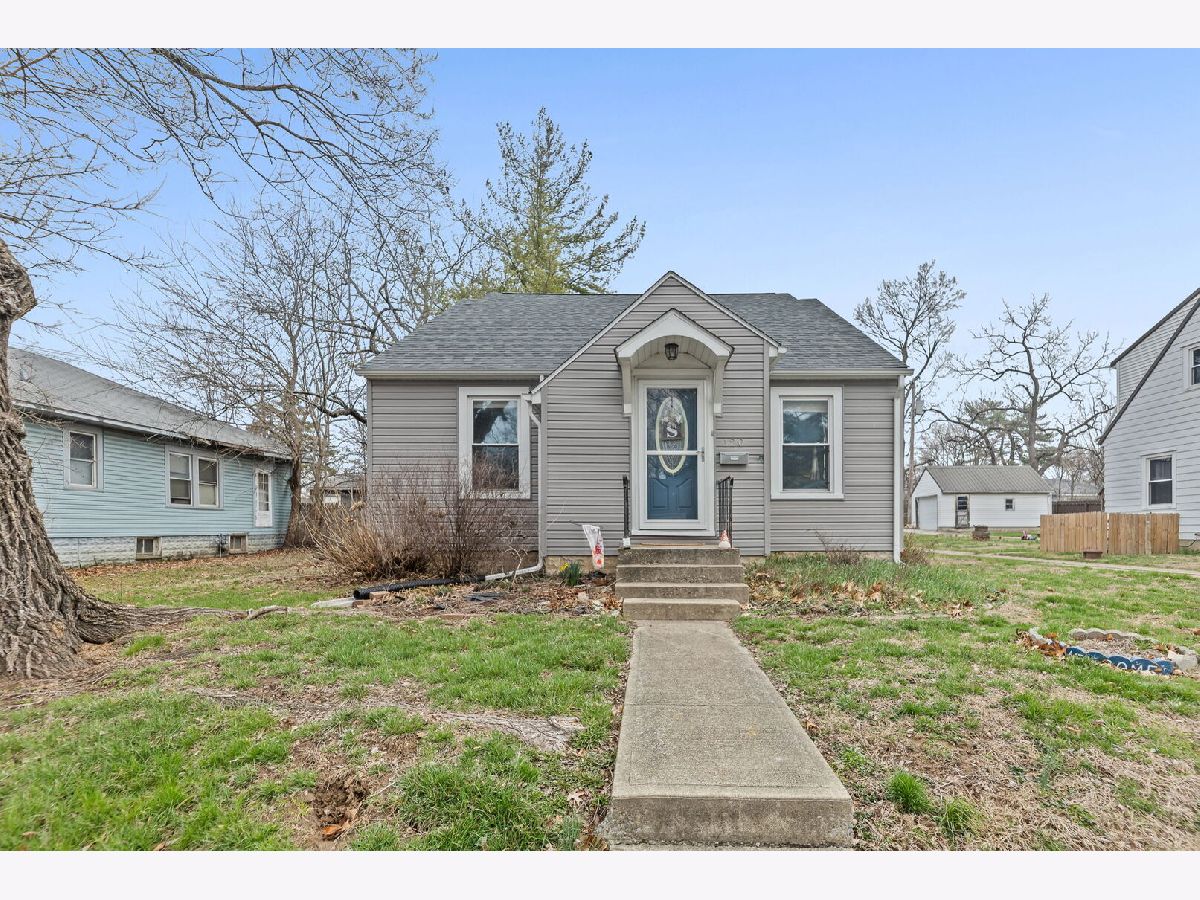  For Sale Salem Illinois, 120 Bennett Street