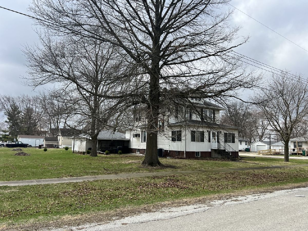  For Sale Buckley Illinois, 111 Central Street