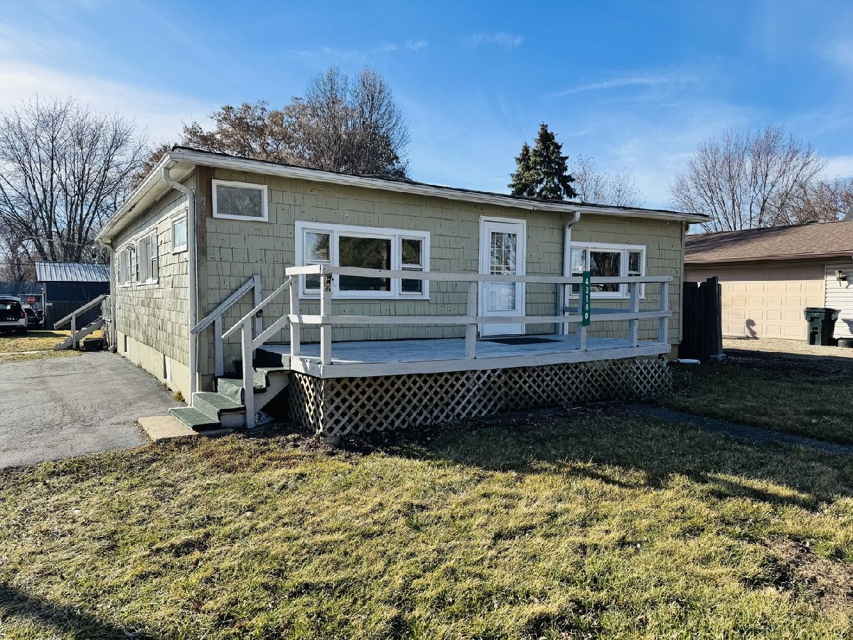  Rented Antioch Illinois, 42160 6th