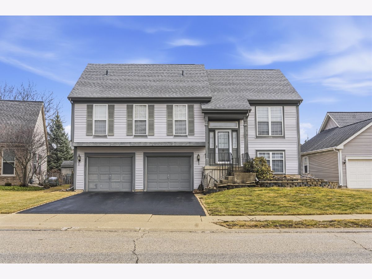  For Sale Elgin Illinois, 1139 Ironwood Court